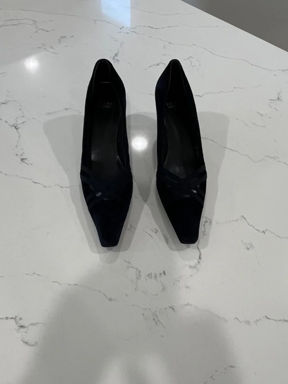 Stuart Weitzman Women's Navy Blue Suede Kitten Heels Size 9 N